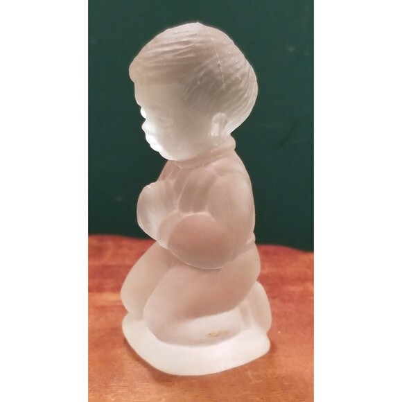 Vintage Goebel Frosted Glass Praying Boy Figurine 2.75" High - Picture 4 of 6